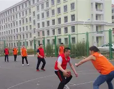 外线球员和内线球员 外线球员和内线球员